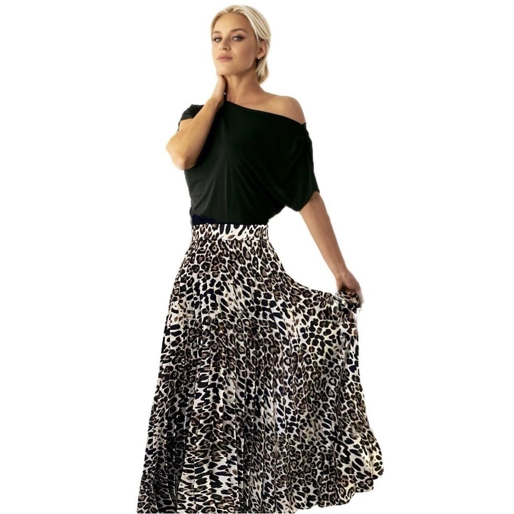 DO + BE Skirt Women’s Small Animal Print Fully Pleated Flowy Maxi silky